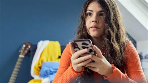 creepshots teen girls|Childline’s new tool helps young people remove nude。